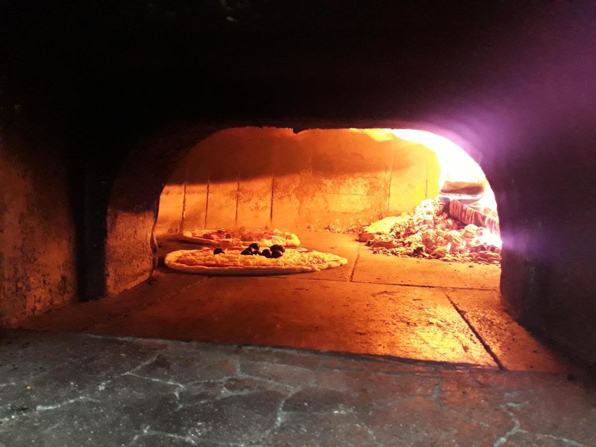 Pizzeria A Penzion Banderas Байериш Айзенщайн Екстериор снимка